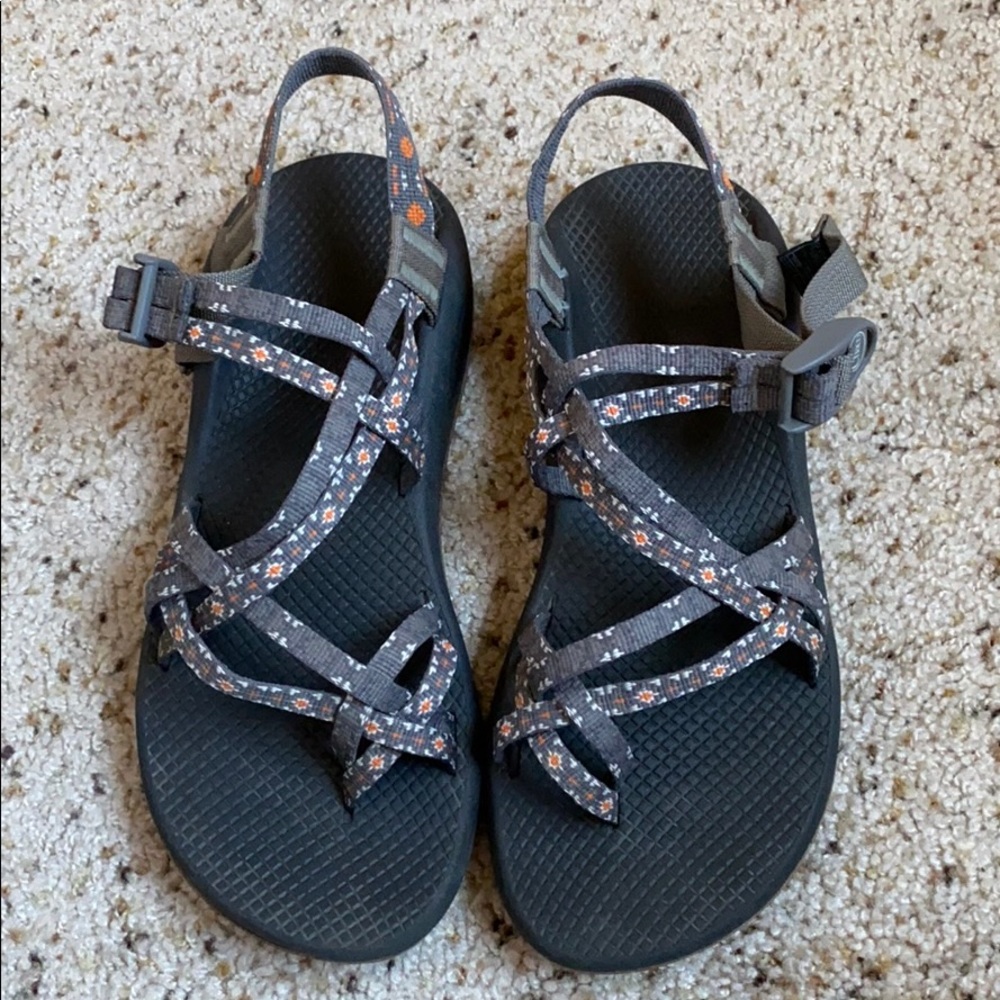 Women’s size 10 Chacos